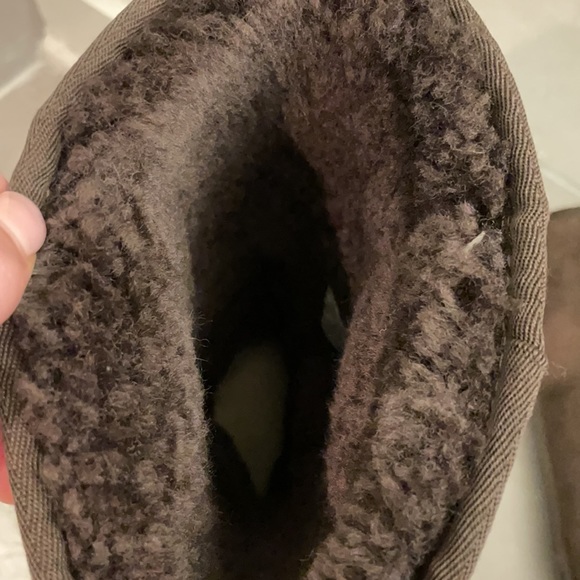 Brown Tall Ugg boot - Picture 7 of 10